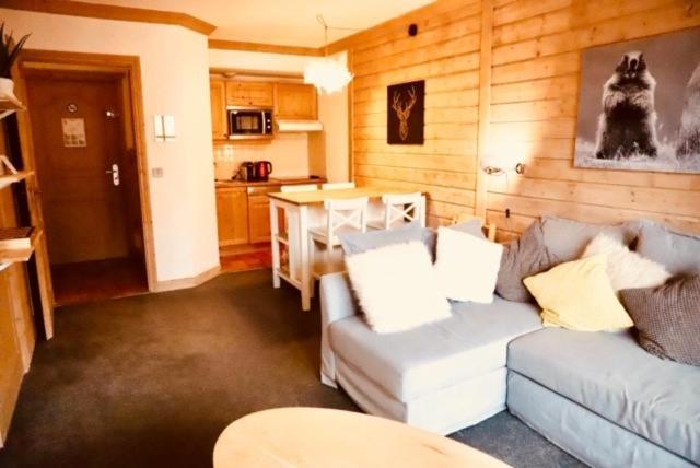 Premium 4 Bed Ski-In & Out Apartment Arc 1950 Les Arcs  객실 사진